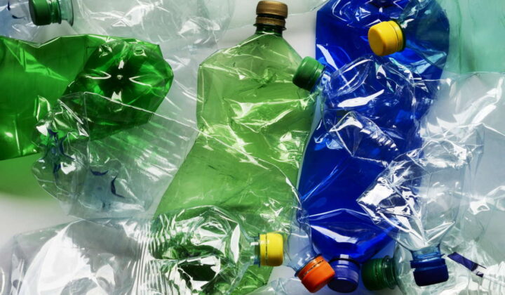 Avviso del Comune: servizio di raccolta della plastica temporaneamente sospeso a Capoterra per utenze domestiche e commerciali. Non esporre i mastelli