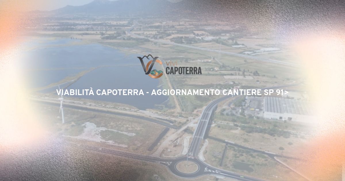 Visualizzazione grafica del cantiere sulla SP 91 a Capoterra: la segnaletica gialla indica chiaramente la deviazione obbligatoria per il centro abitato e la nuova SS 195 per Maddalena Spiaggia, evitando il senso unico contrario.